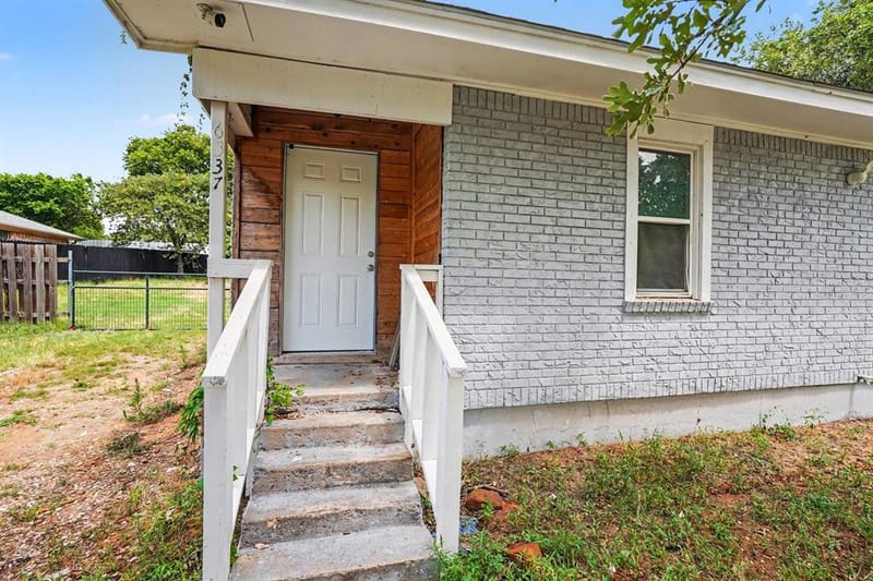 6337 Renwood Drive, Fort Worth TX 76140 - Photo 5