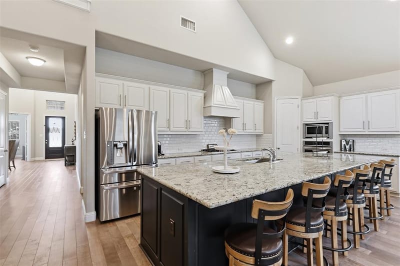 10322 Trail Ridge Drive, Fort Worth TX 76126 - Photo 9