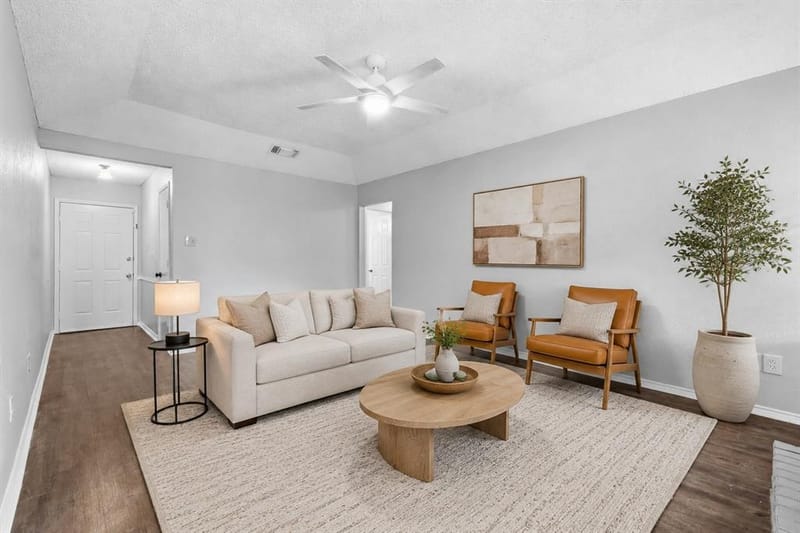 5907 Cedar Ridge Drive, Arlington TX 76017 - Photo 7