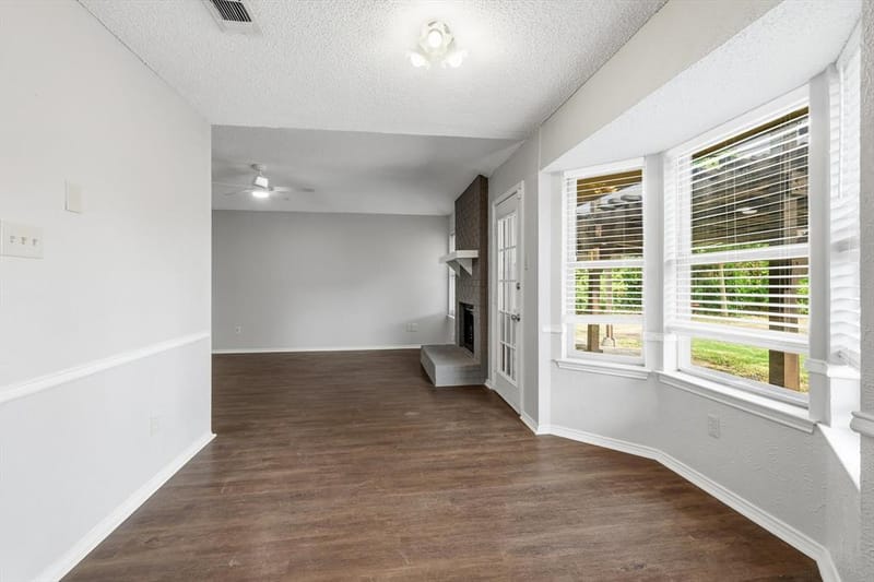 5907 Cedar Ridge Drive, Arlington TX 76017 - Photo 14