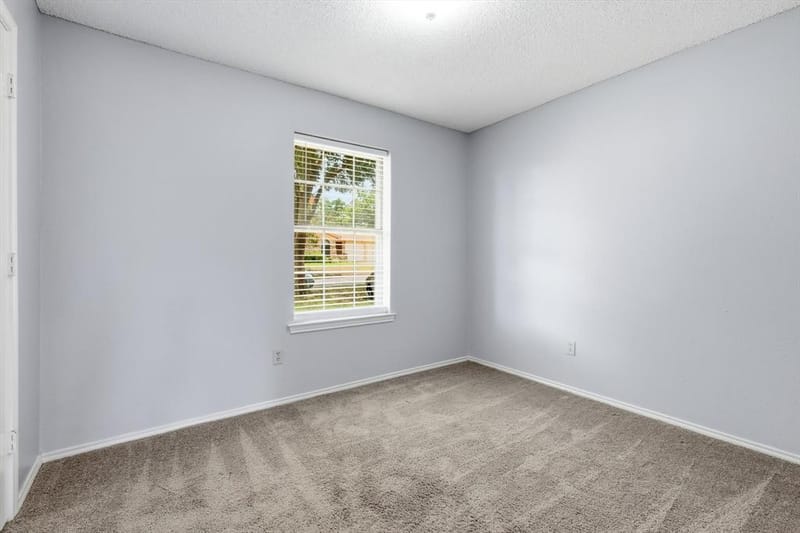 5907 Cedar Ridge Drive, Arlington TX 76017 - Photo 18