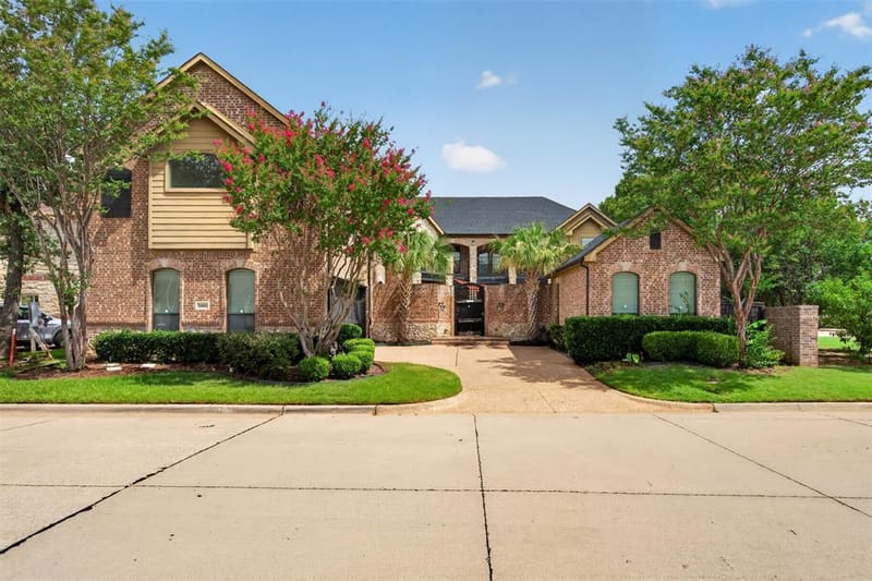 3801 Park Manor Court, Arlington TX 76017