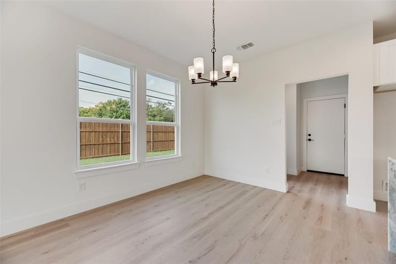 2326 Fairfax Drive, Irving TX 75060 - Photo 10