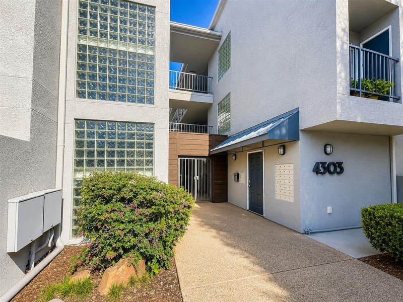 4303 Buena Vista Street # 202, Dallas TX 75205 - Photo 14