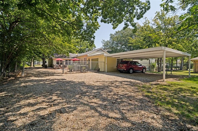 1505 Bonham Street, Commerce TX 75428 - Photo 27
