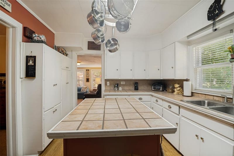 1505 Bonham Street, Commerce TX 75428 - Photo 8