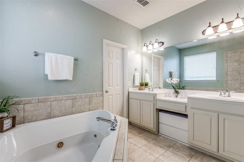 3516 Lindale Drive, McKinney TX 75072 - Photo 13