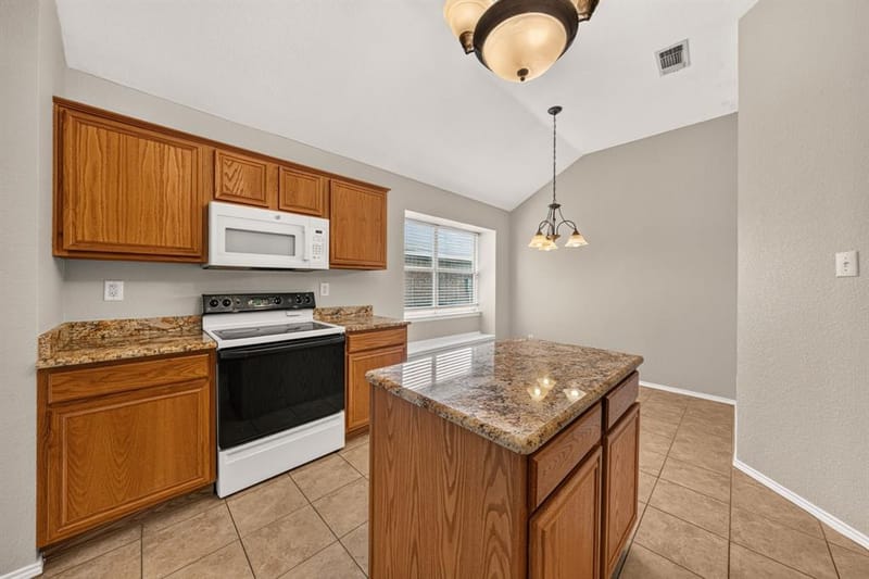 412 Sugar Mill Road, Cedar Hill TX 75104 - Photo 12