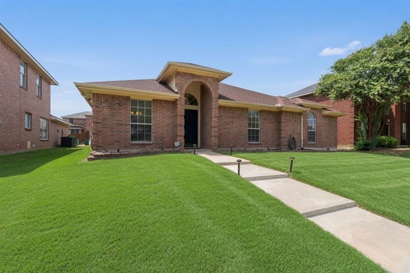 412 Sugar Mill Road, Cedar Hill TX 75104