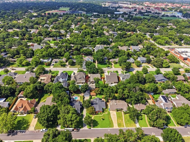 3637 Shelby Drive, Fort Worth TX 76109 - Photo 35