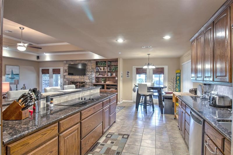 1010 Kiowa Drive W, Lake Kiowa TX 76240 - Photo 11