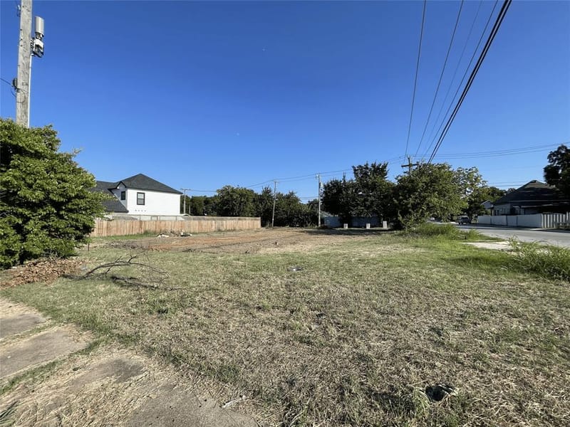 1400 E Morphy Street, Fort Worth TX 76104 - Photo 6