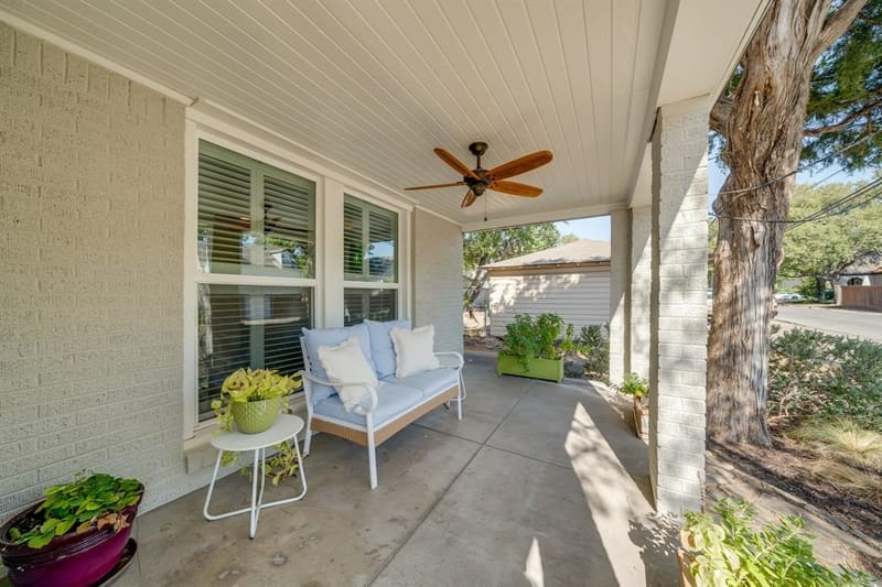 311 Paulus Avenue, Dallas TX 75214 - Photo 2
