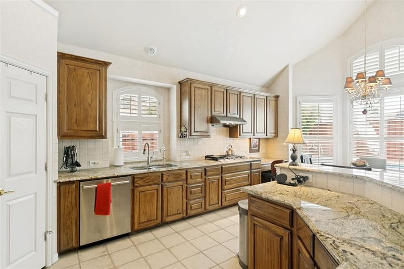 8708 Winter Wood Court, Plano TX 75024 - Photo 13
