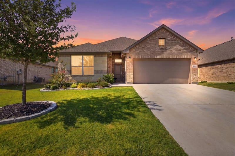 5213 Crystal Lake Avenue, Krum TX 76249