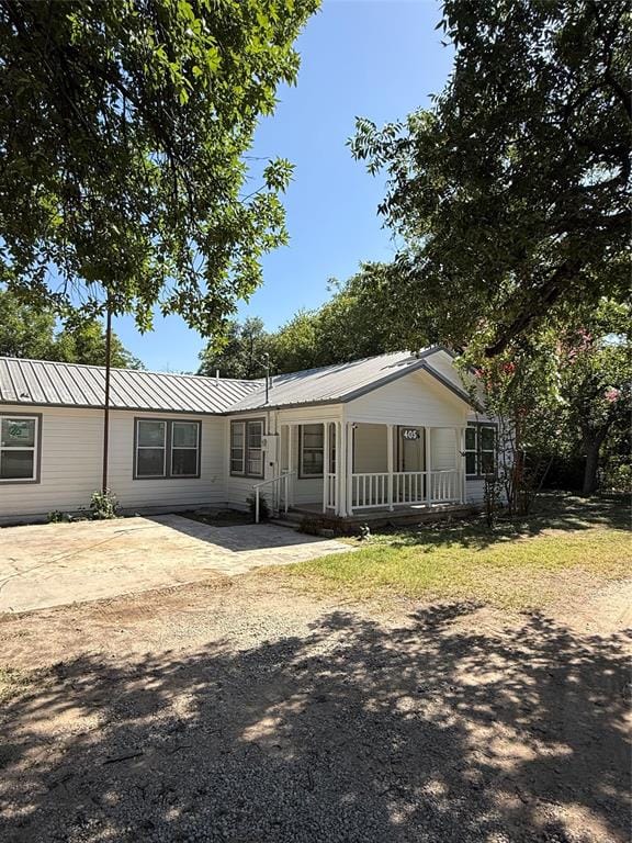 405 W Hall Street, Bangs TX 76823 - Photo 3