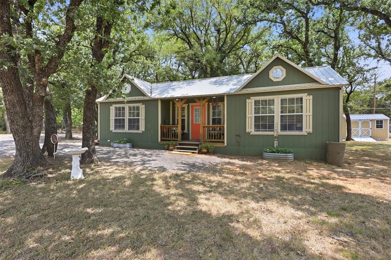 5727 Arkansas Trail, Granbury TX 76048 - Photo 2