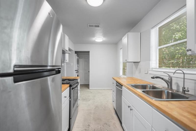 655 W PENTAGON Parkway, Dallas TX 75224 - Photo 9