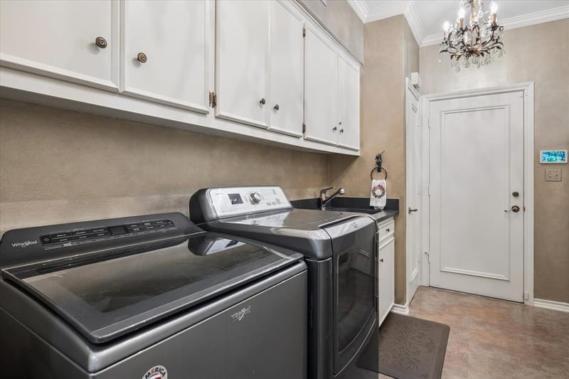 7276 Lupton Circle, Dallas TX 75225 - Photo 33