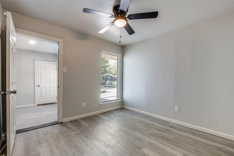 451 Southport Drive, Dallas TX 75232 - Photo 6