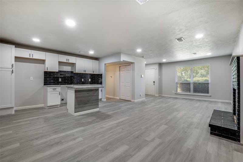 451 Southport Drive, Dallas TX 75232 - Photo 3