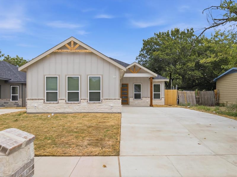 3017 Donalee Street, Fort Worth TX 76105