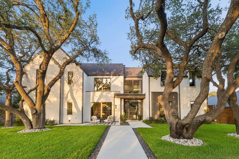 16834 Mossy Oak Drive, Dallas TX 75248