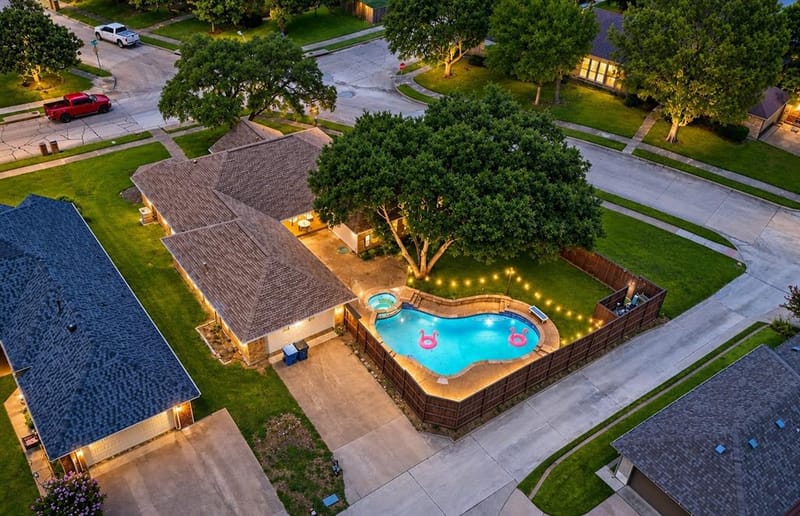 3718 Thornhill Way, Rowlett TX 75088