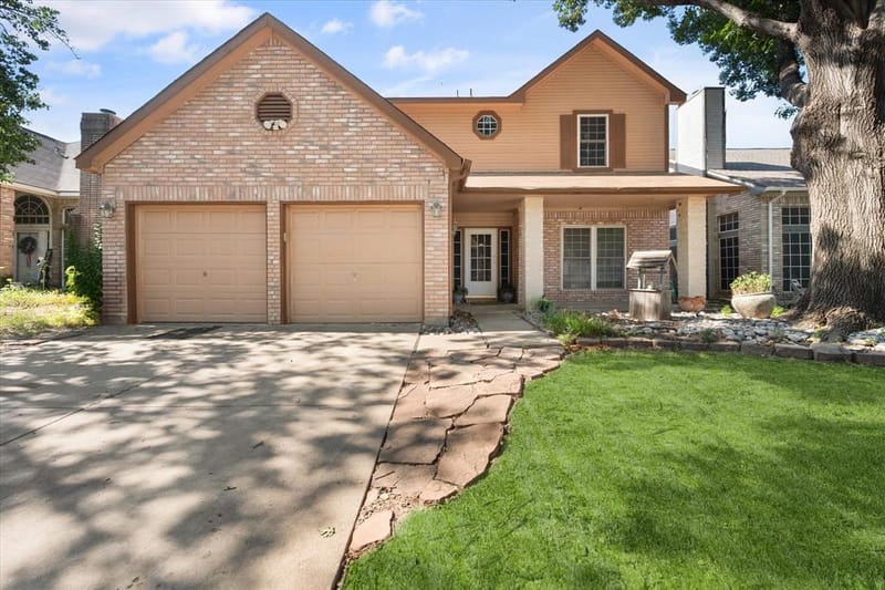 4740 Waterway Drive N, Fort Worth TX 76137