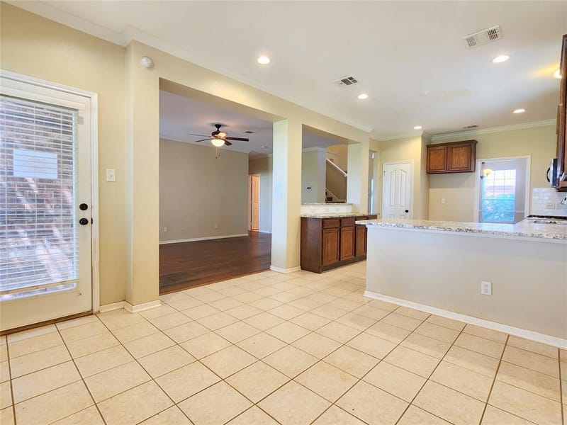 2105 Clubside Drive, Corinth TX 76210 - Photo 11