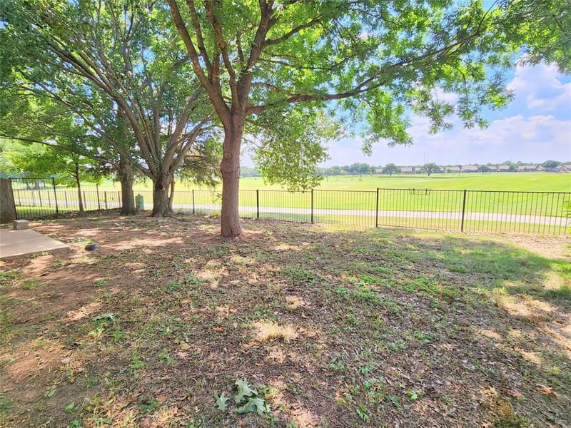 2105 Clubside Drive, Corinth TX 76210 - Photo 31