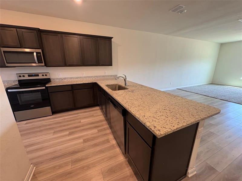 176 Banjo Trail, Newark TX 76071 - Photo 6