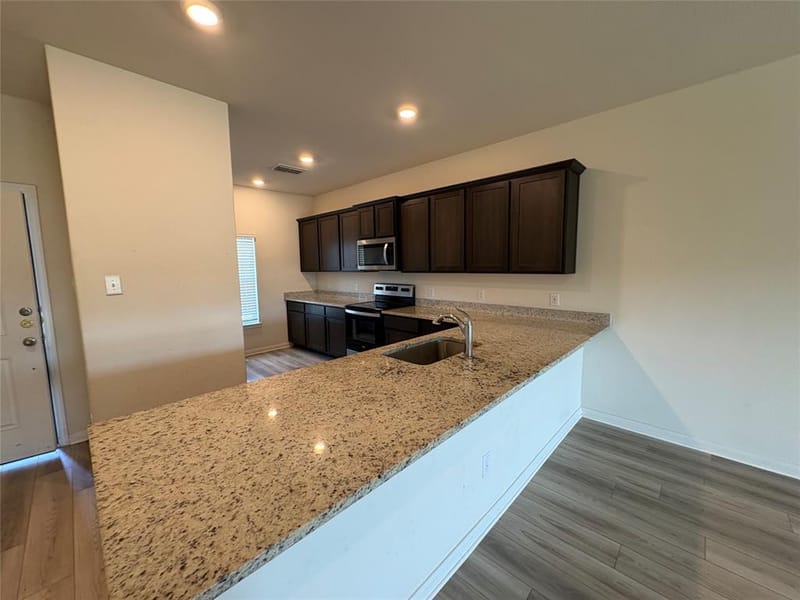 176 Banjo Trail, Newark TX 76071 - Photo 7