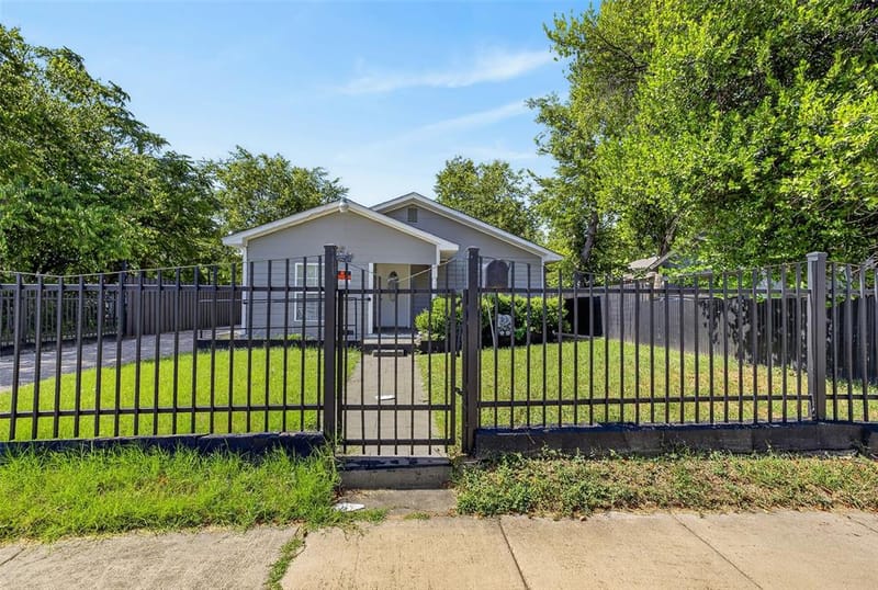 3108 Bideker Avenue, Fort Worth TX 76105 - Photo 35