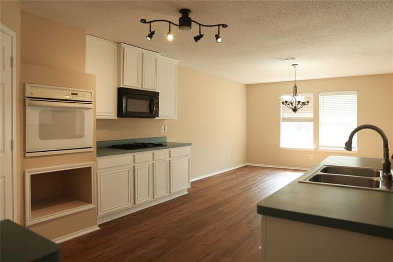 730 Bethany Lake Boulevard, Allen TX 75002 - Photo 11