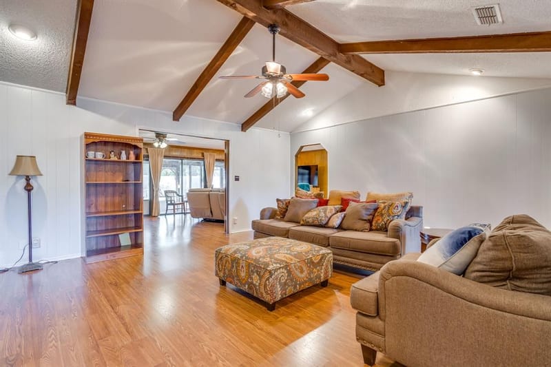 1405 Rockmoor Drive, Edgecliff Village TX 76134 - Photo 7