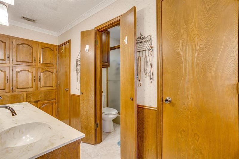 1405 Rockmoor Drive, Edgecliff Village TX 76134 - Photo 20