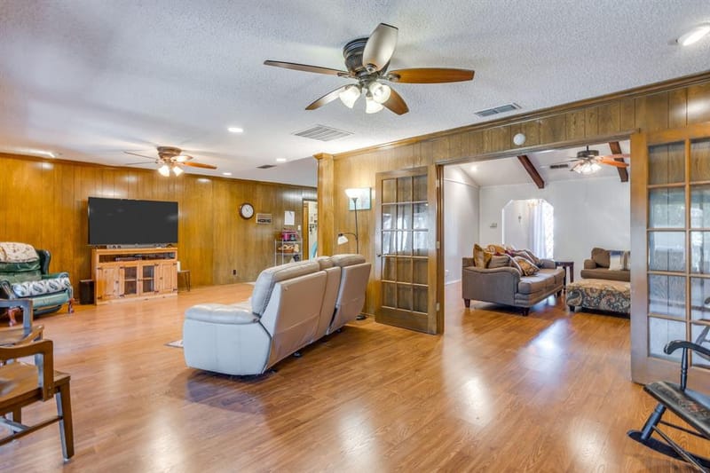 1405 Rockmoor Drive, Edgecliff Village TX 76134 - Photo 10