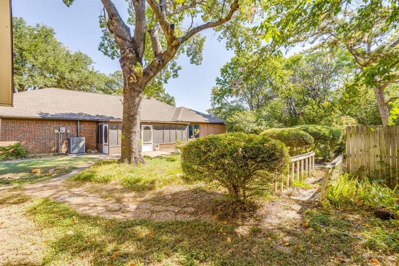 1405 Rockmoor Drive, Edgecliff Village TX 76134 - Photo 33