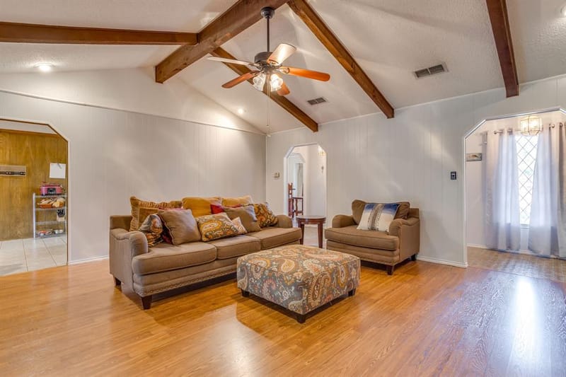 1405 Rockmoor Drive, Edgecliff Village TX 76134 - Photo 8