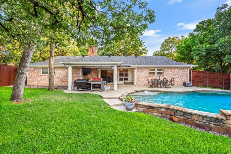 102 Walnut Way, Euless TX 76039 - Photo 34