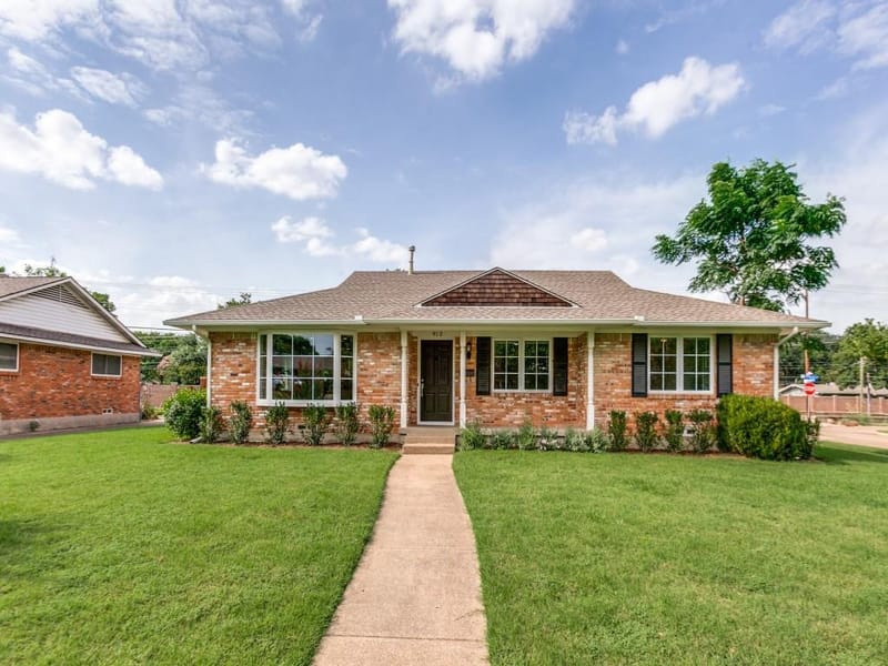 912 Fernwood Drive, Richardson TX 75080