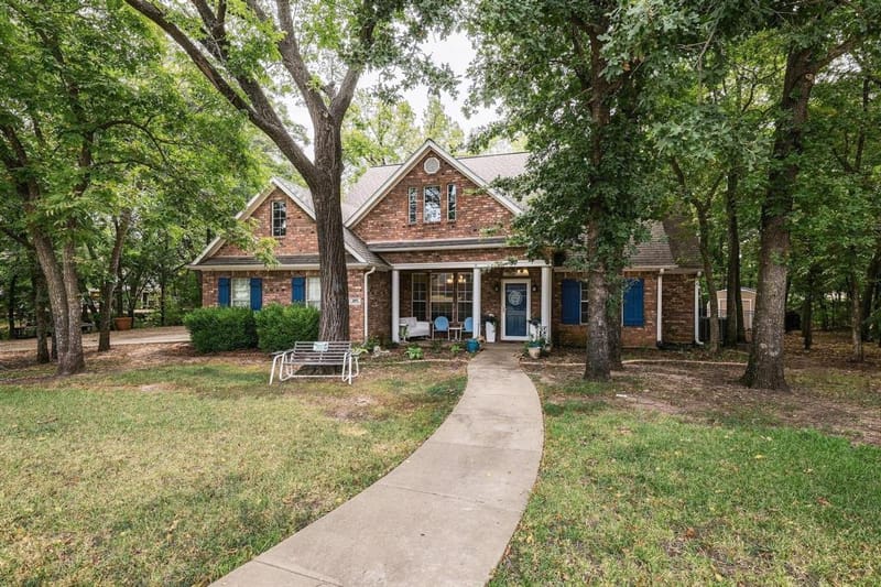 107 Lauren Lane, Pottsboro TX 75076