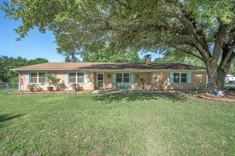 542 S Houston Street, Edgewood TX 75117