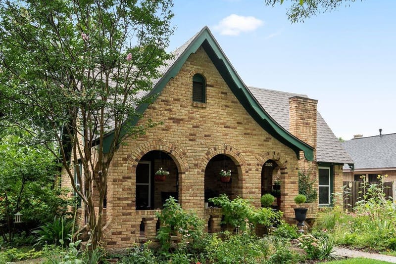 2502 BURLINGTON Boulevard, Dallas TX 75211 - Photo 2