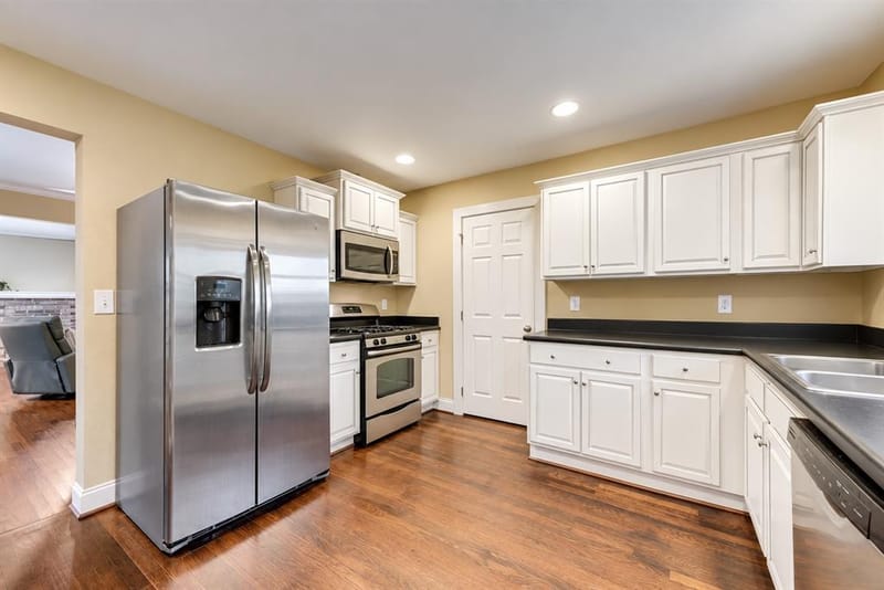 2502 BURLINGTON Boulevard, Dallas TX 75211 - Photo 10