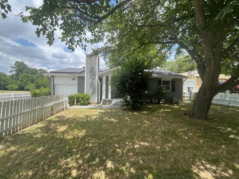 3250 Highland Woods Circle, Dallas TX 75241