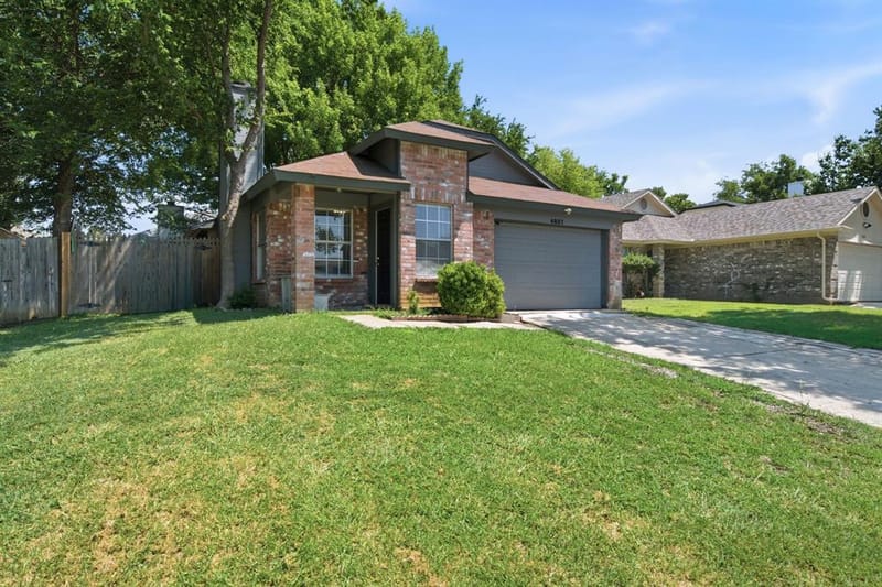 4837 Thistledown Drive, Fort Worth TX 76137