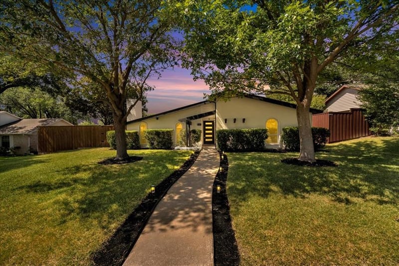 6631 Hunters Ridge Drive, Dallas TX 75248