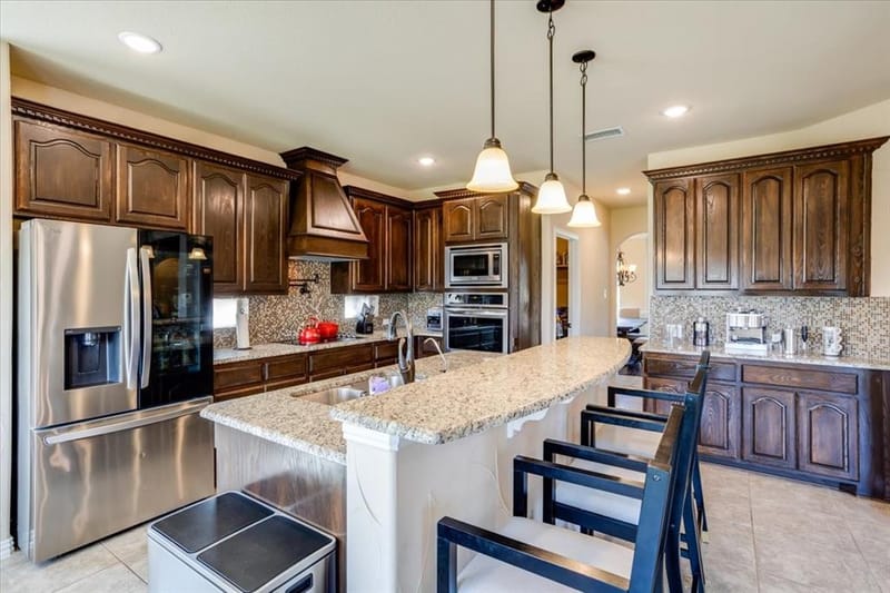 303 Fountain Creek Court, Ovilla TX 75154 - Photo 13